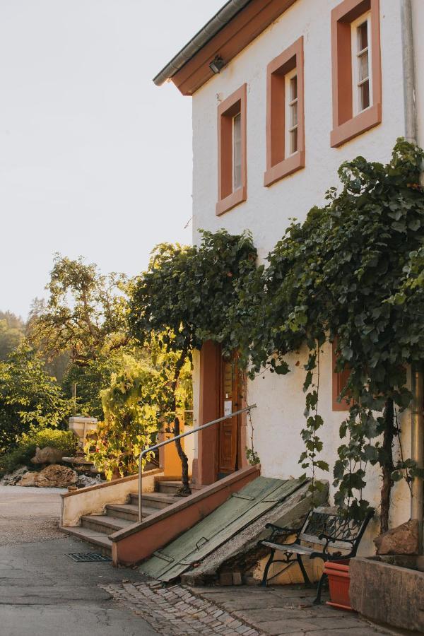 Hotel und Weingut Karlsmühle Mertesdorf Exterior foto