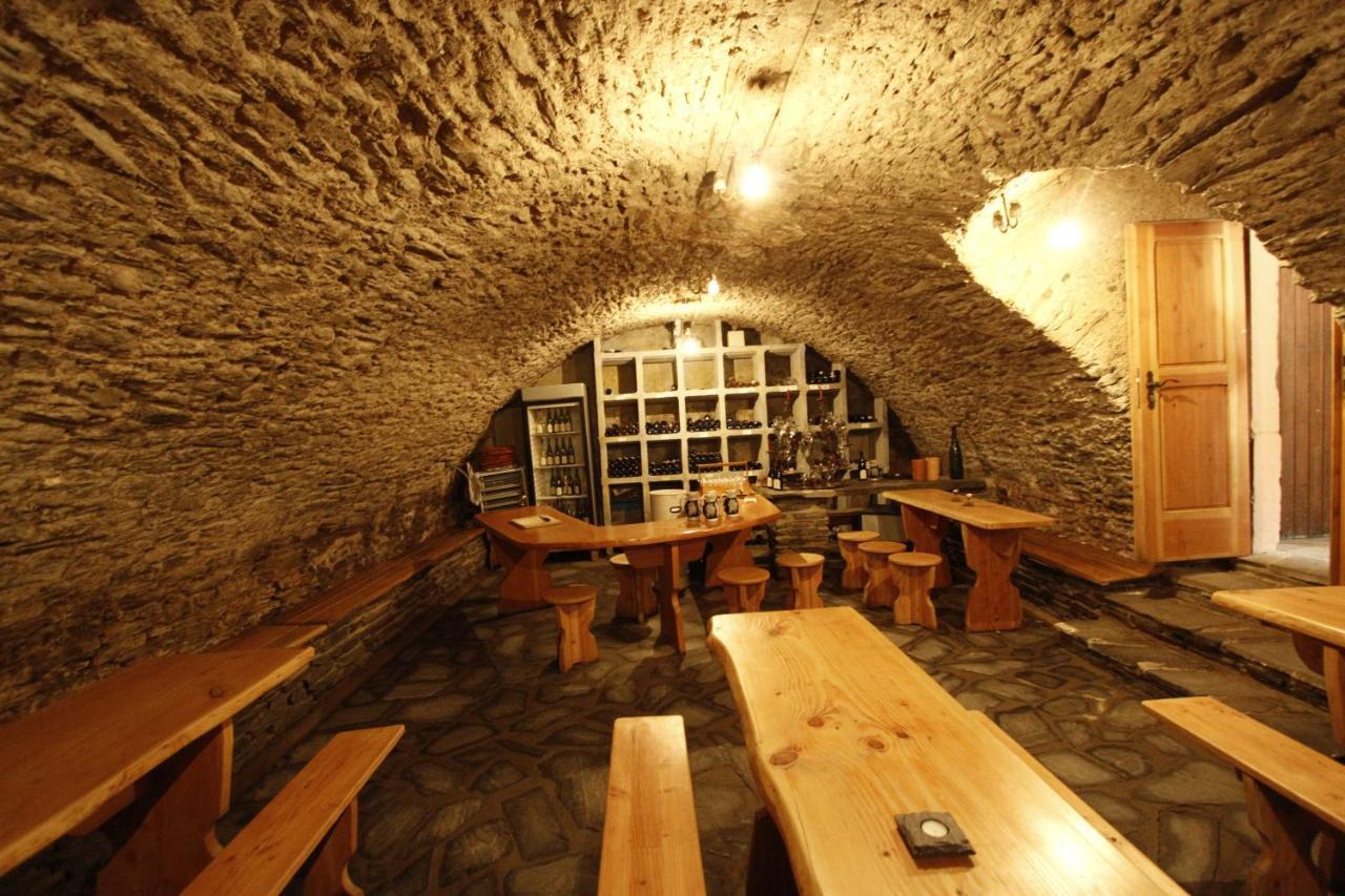 Hotel und Weingut Karlsmühle Mertesdorf Exterior foto